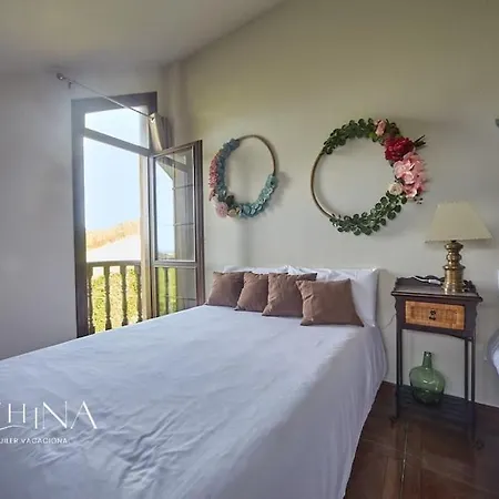 Casa Otanes. En La Playa, Con Piscina Privada. Villa Mogro