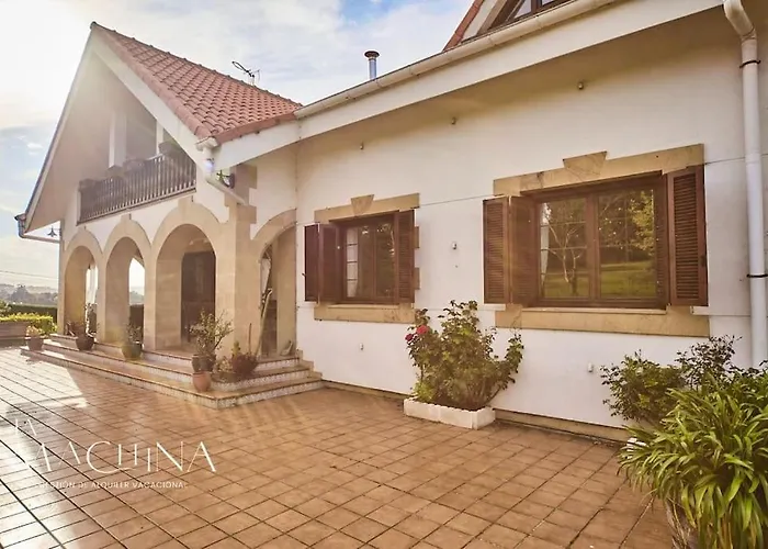 Casa Otanes. En La Playa, Con Piscina Privada.