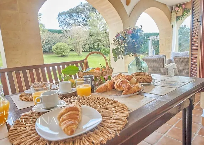 Casa Otanes. En La Playa, Con Piscina Privada. Mogro