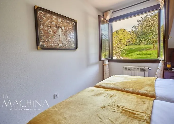 Casa Otanes. En La Playa, Con Piscina Privada. * Mogro